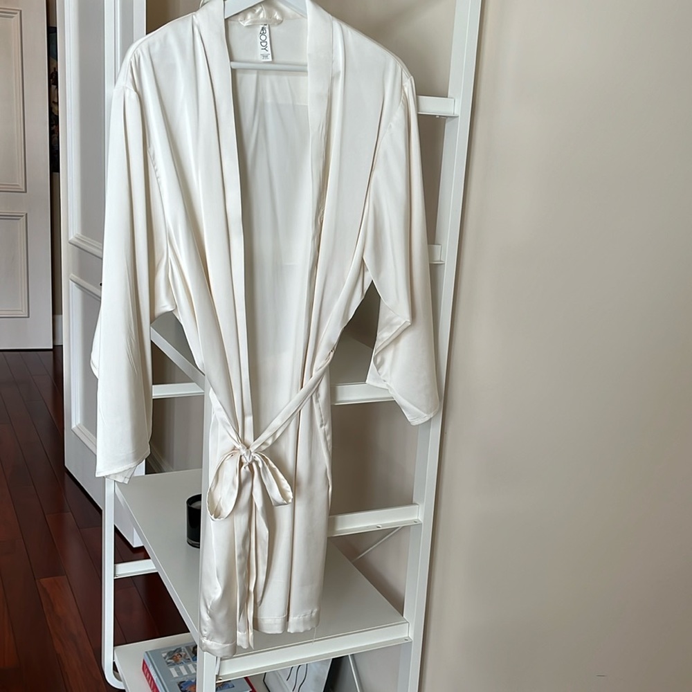 Bridal white/cream satin robe M/L